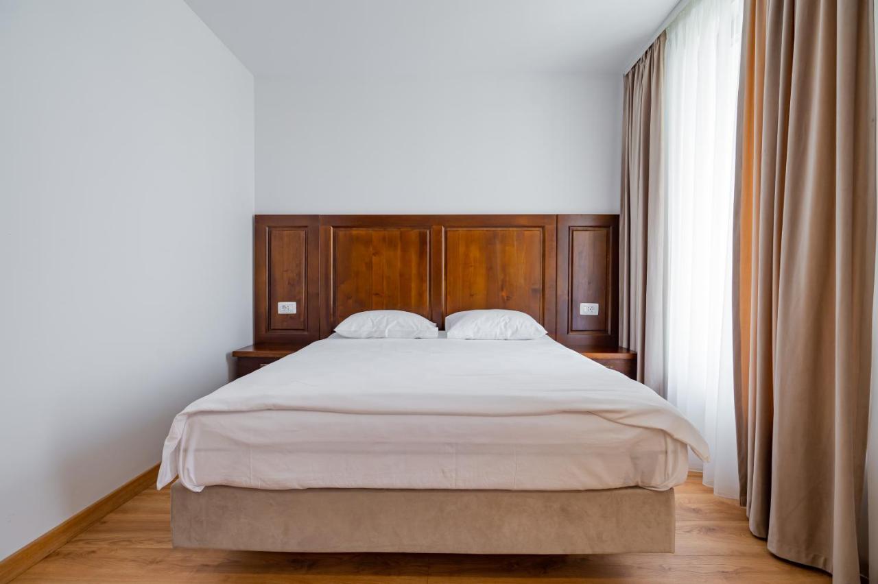 Hotel Voyager Năvodari Esterno foto