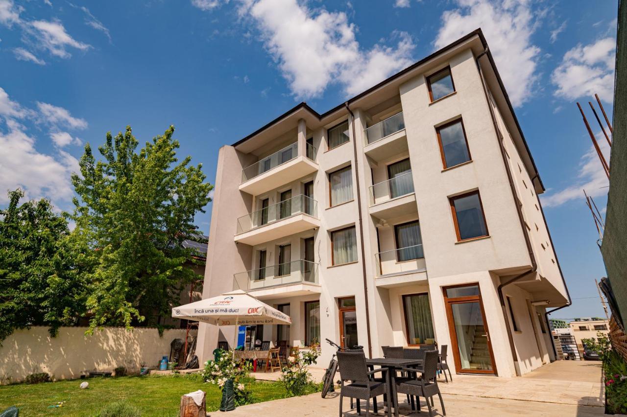 Hotel Voyager Năvodari Esterno foto