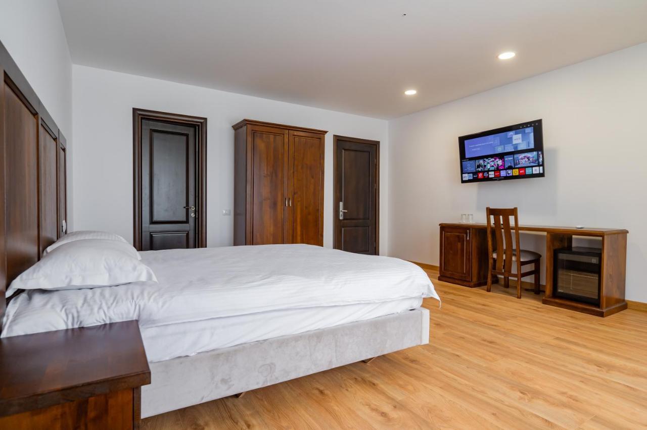 Hotel Voyager Năvodari Esterno foto