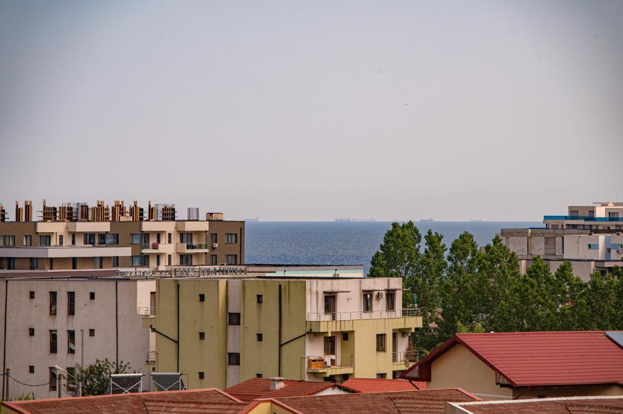 Hotel Voyager Năvodari Esterno foto